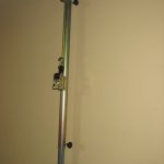 Seinale kinnittavad võrkpallipostide komplekt V704/T