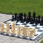 Malendid 20 cm plastik koos lauaga